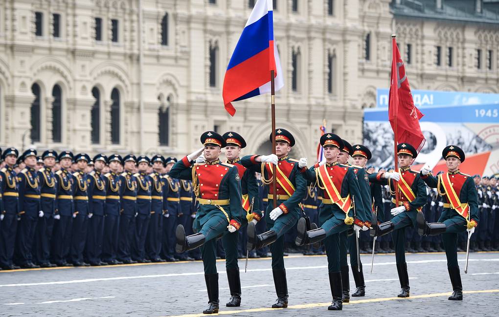 Парад победы и Бессмертный полк