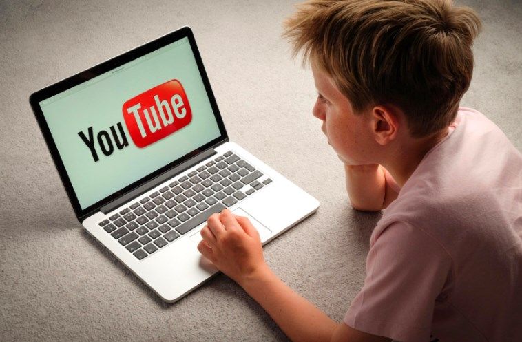 YouTube переводят под детский контроль
