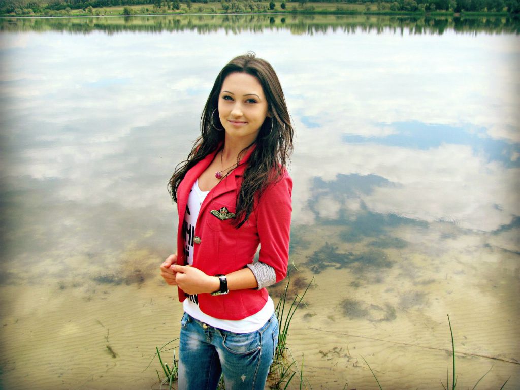 girl3.jpg