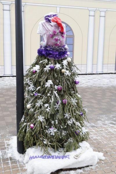 Поддержите елочку МамКомпании в конкурсе!