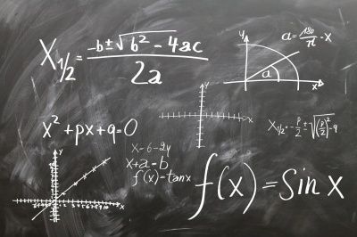 Рособрнадзор: Половина учителей не справились с работой по математике 