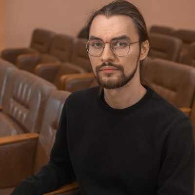 Знакомим с Никитой Сачко