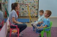 Не ждите скучных школьных уроков - приводите ребенка на занятия по английскому языку в Семейный центр МамКомпания. 